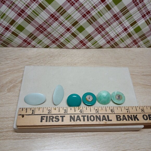 Set of 3 Pair Vintage Fashion Jewelry Plastic/Metal Turquoise/Green Costume #70W - Picture 13 of 15